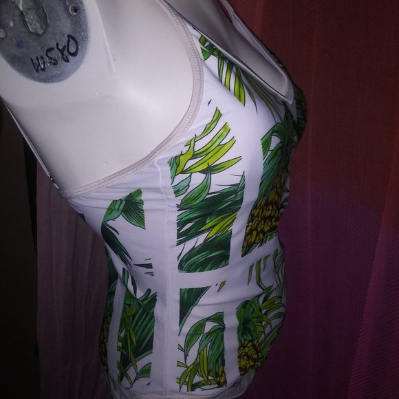 Fashion Craving Pineapple One piece Swimsuit NWT - Picture 6 of 8